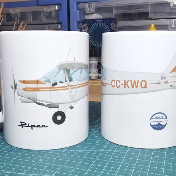 MUG 2 Piper Super CUB CC-KWQ 1000x662