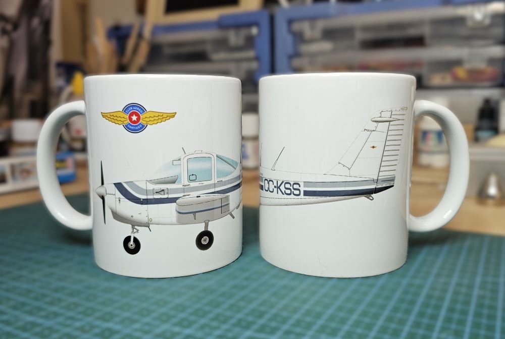 Tazón Avión "Piper Tomahawk" matrícula CC-KSS Actual